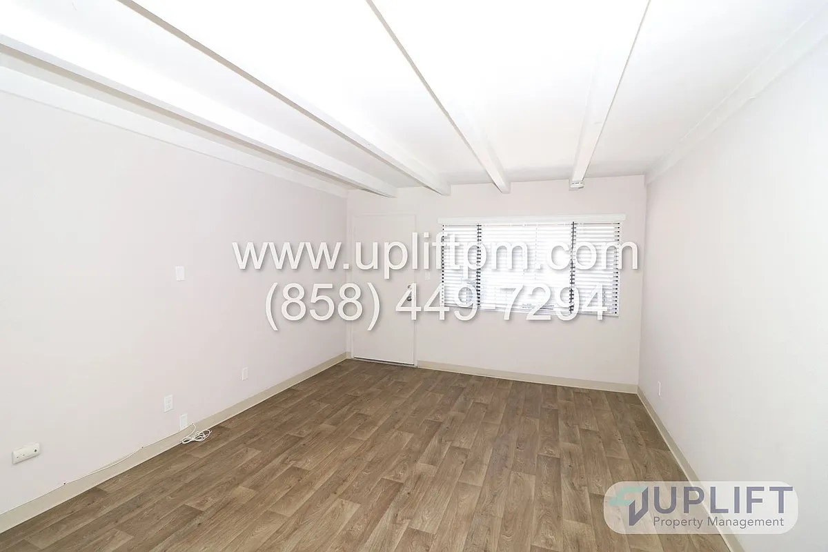 Building Photo - 3239 Mission Blvd #11