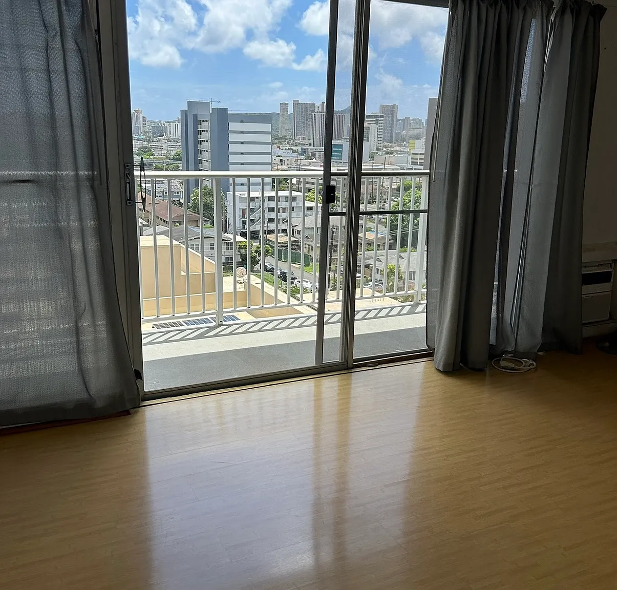 2 bed, 1.5 bath, 719 sqft, $2,500 — Photo 1
