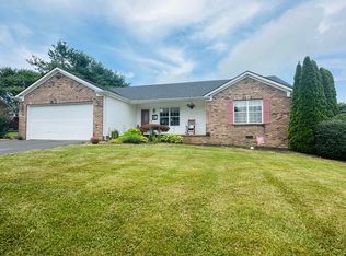 218 Foster Ln, Stanford, KY 40484