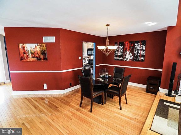 5th image of 3429 Pebble Beach Dr