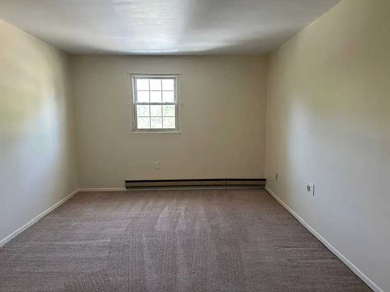 696 Walborn Ln #11 — Photo 7