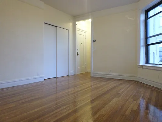 Rented by Keller Williams NYC | media 40