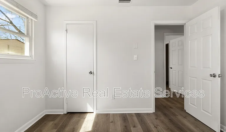 3201 Bruno Dr — Photo 13