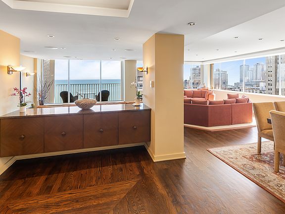 3rd image of 1000 N Lake Shore Plz APT 33B