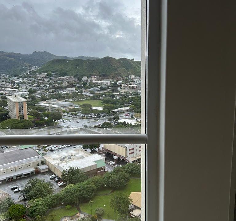2nd image of 1212 Nuuanu Ave APT 3002