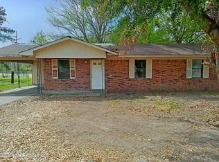 802 Gentle Ben Ave, Yazoo City, MS 39194