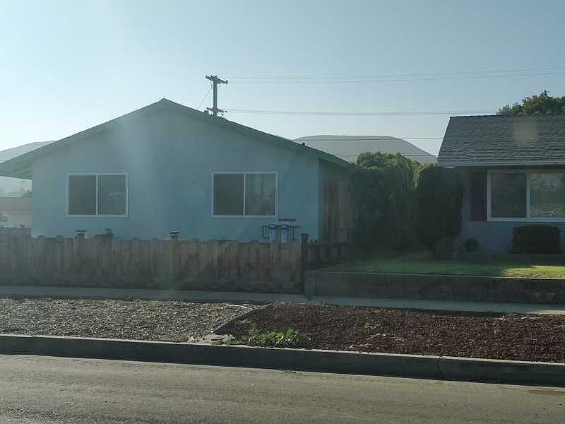 2nd image of 1316 E Chestnut Ave