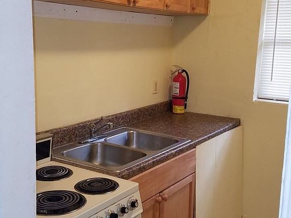 4th image of 318 N Sapodilla Ave APT 3