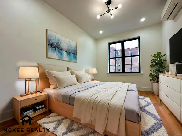 431 Columbia Street image 7 of 10