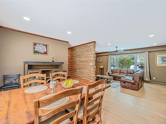 3rd image of 159 Shady Lane