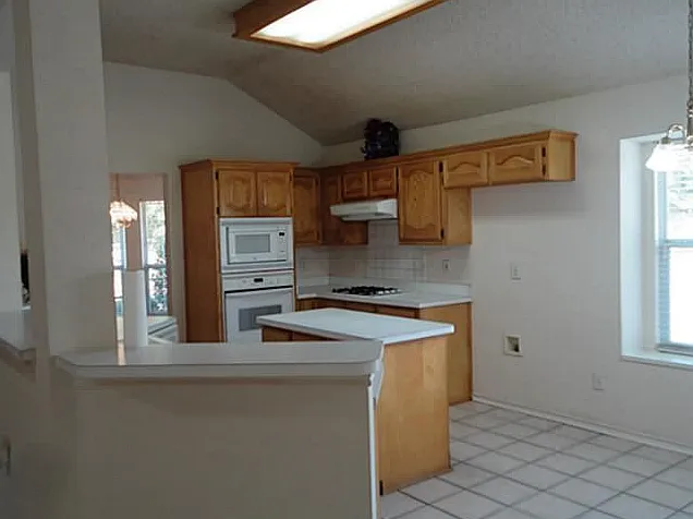 123 E Clubview Cir — Photo 7