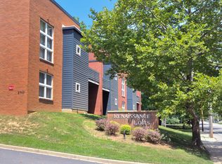 2745 Grinstead Dr APT 110, Louisville, KY 40206
