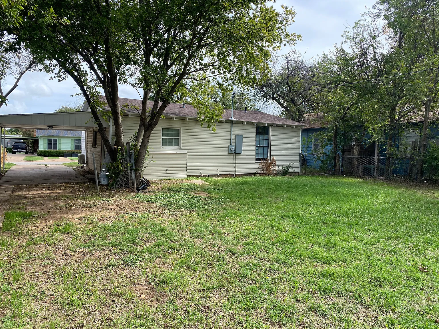 2 bed, 896 sqft, $995 — Photo 4