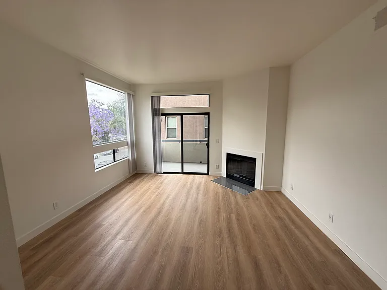 3544 Indiana St #14 — Photo 5