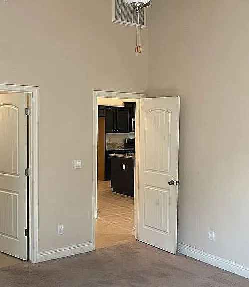 2316 N Divisadero St — Photo 8