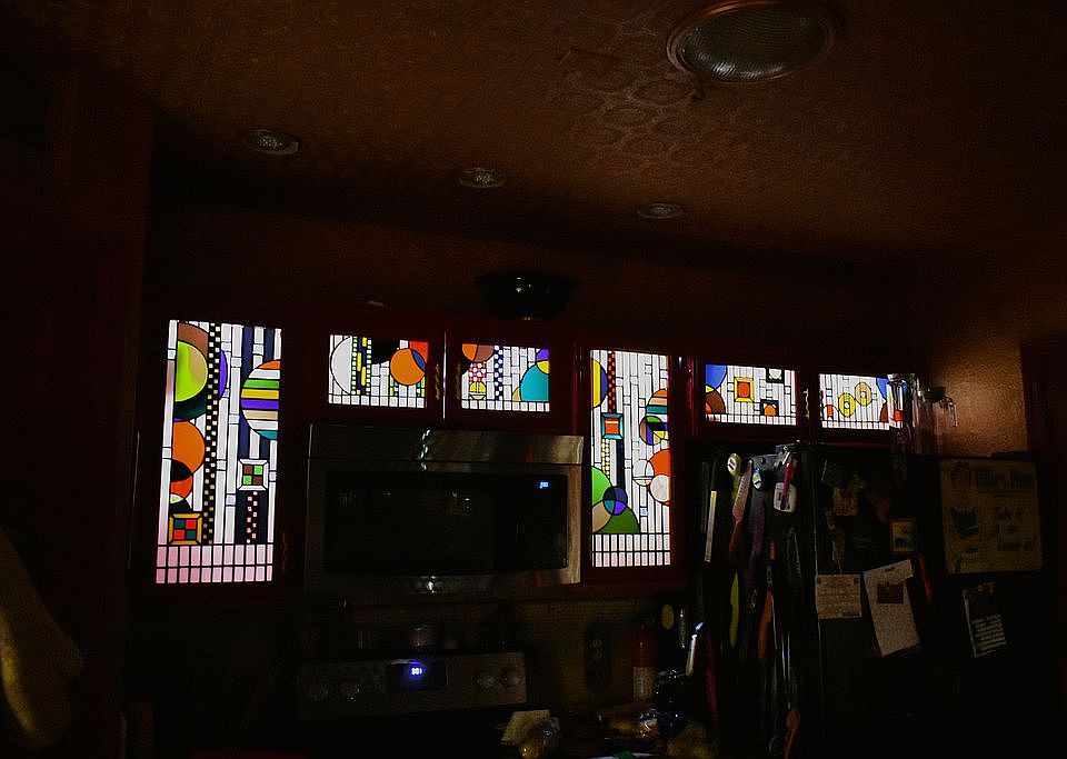 2nd image of 110 E Campo Bello Dr