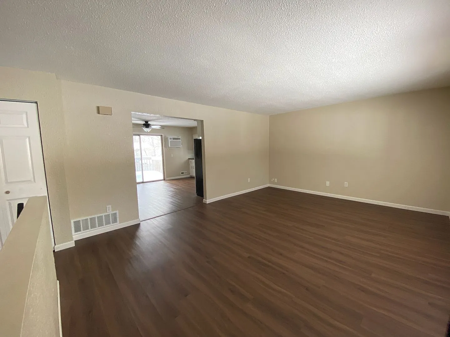 9460-9462 Griggs Ave — Photo 2