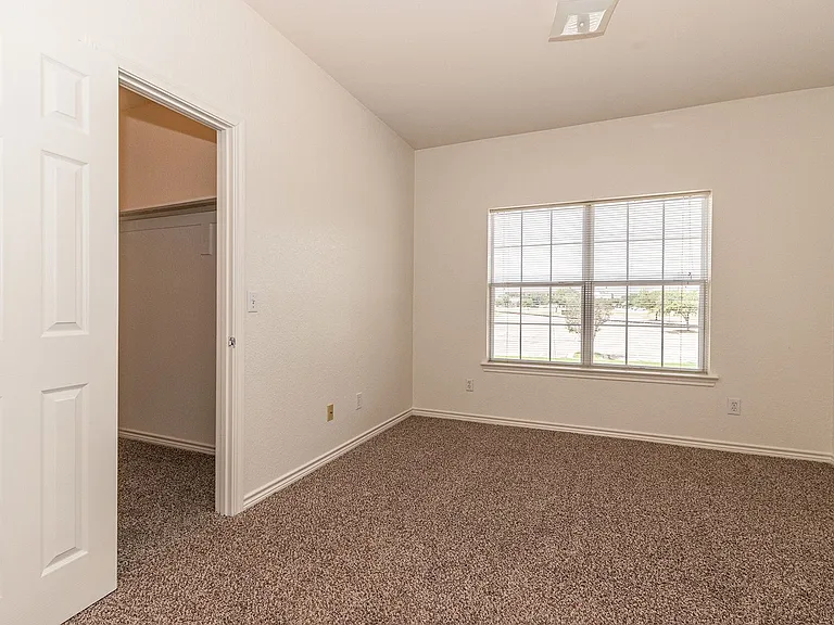 1701 Walnut St — Photo 12