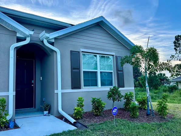 1468 Schumann Dr, Sebastian, FL 32958