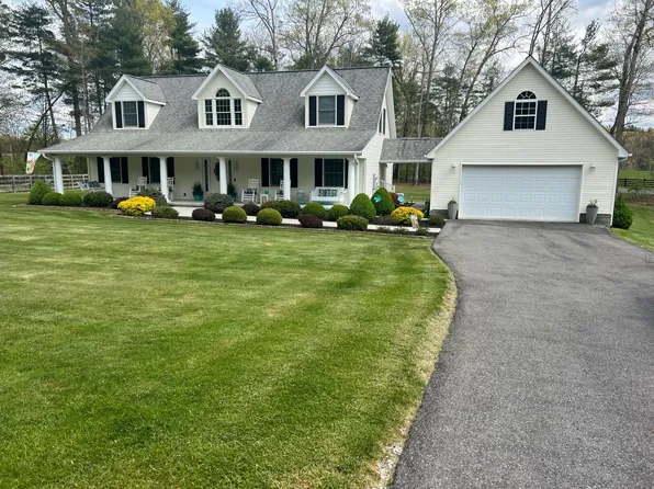 202 Woodside Dr, Lewisburg, WV 24901