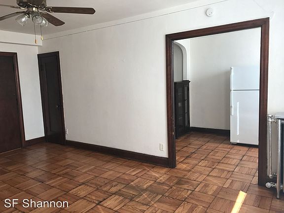 3rd image of 3500 Miami St APT 103