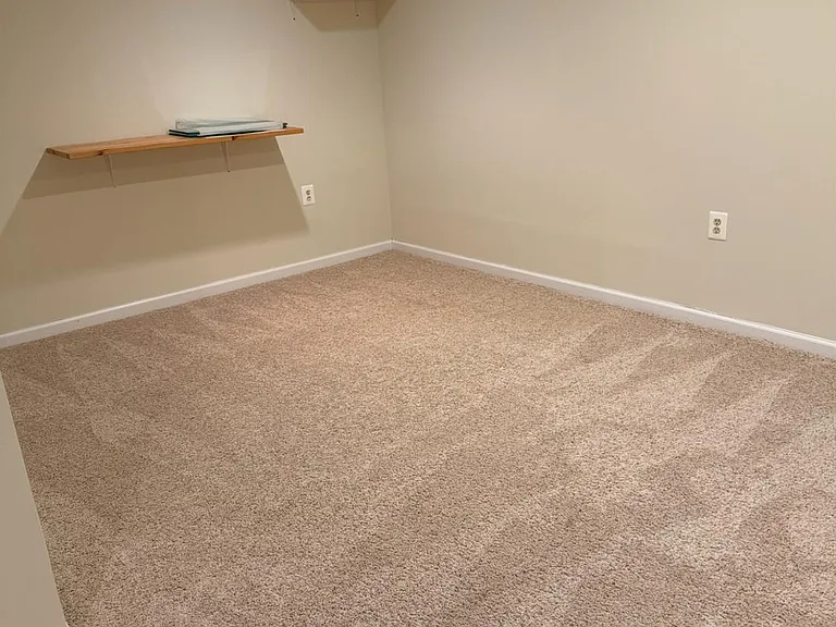 1301 Dahlia Cir — Photo 14