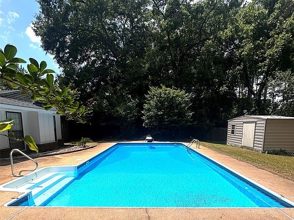 4th image of 3833 Dalraida Pl