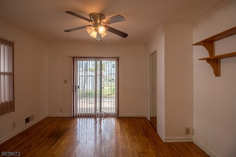1st image of 497 Beardsley Ave