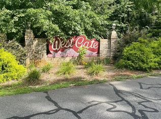 335 Chisholm Trl, Rutherfordton, NC 28139