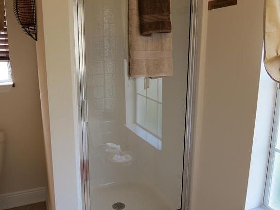 5th image of 840 Sandhurst Ct