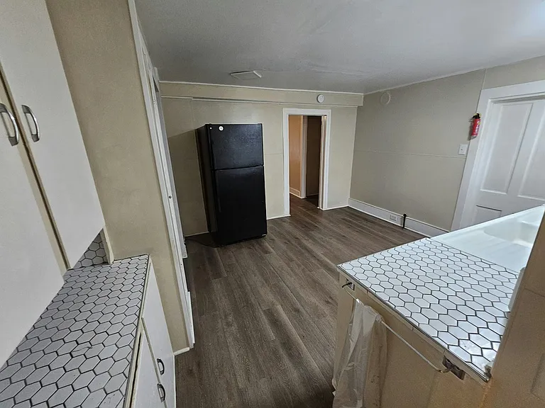 195 Mohawk St #1 — Photo 11