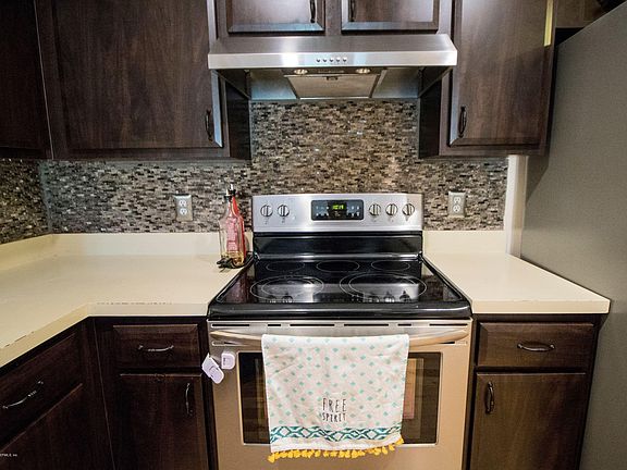 5th image of 800 Ironwood Dr Unit 833