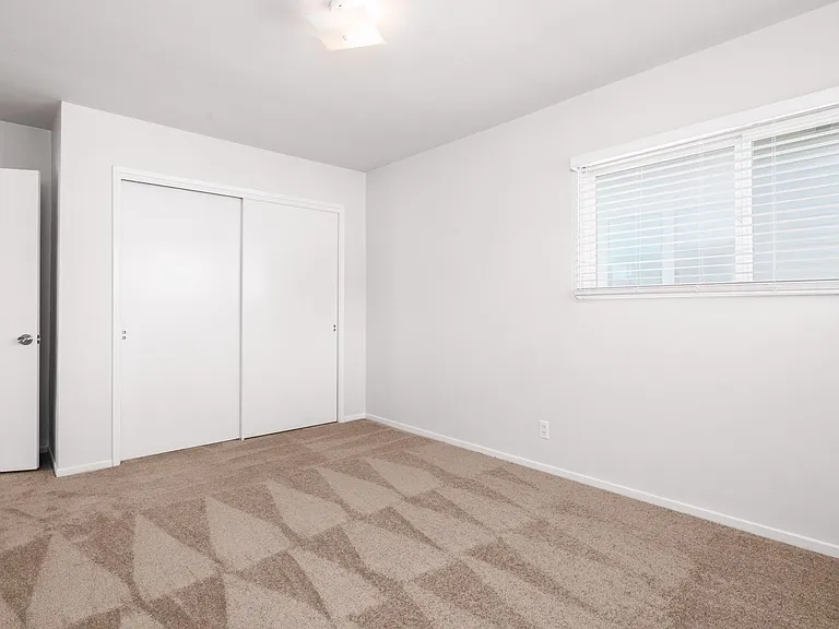 262 B Ave — Photo 11