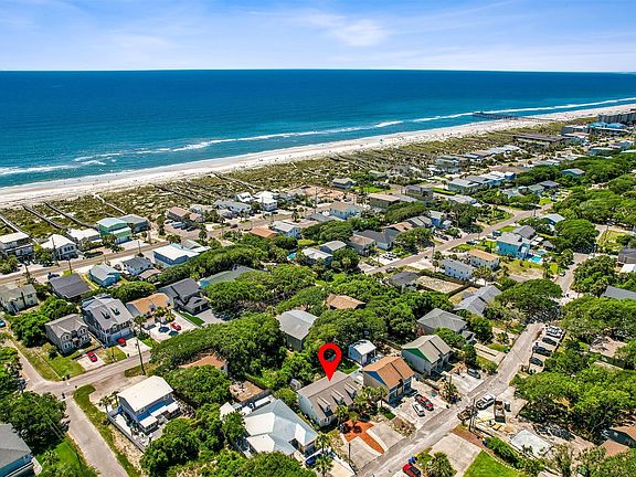 3rd image of 2734 Ocean Dr