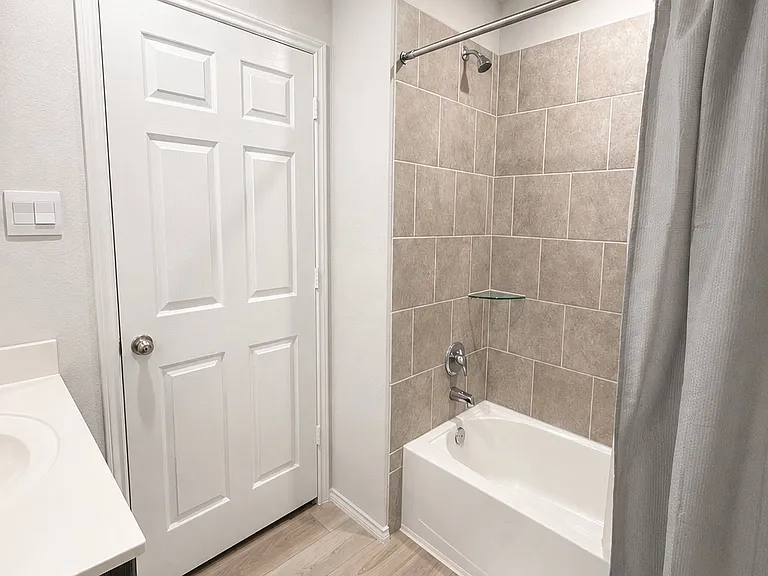 3719 Addison St — Photo 23