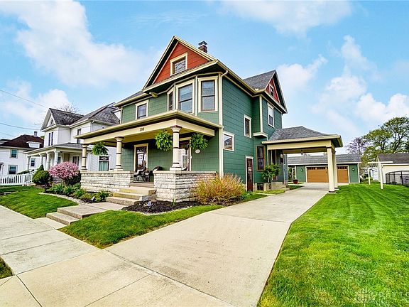 3rd image of 208 S Main Ave