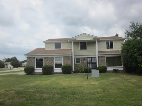 28665 Hallcroft Ct, Southfield, MI 48034