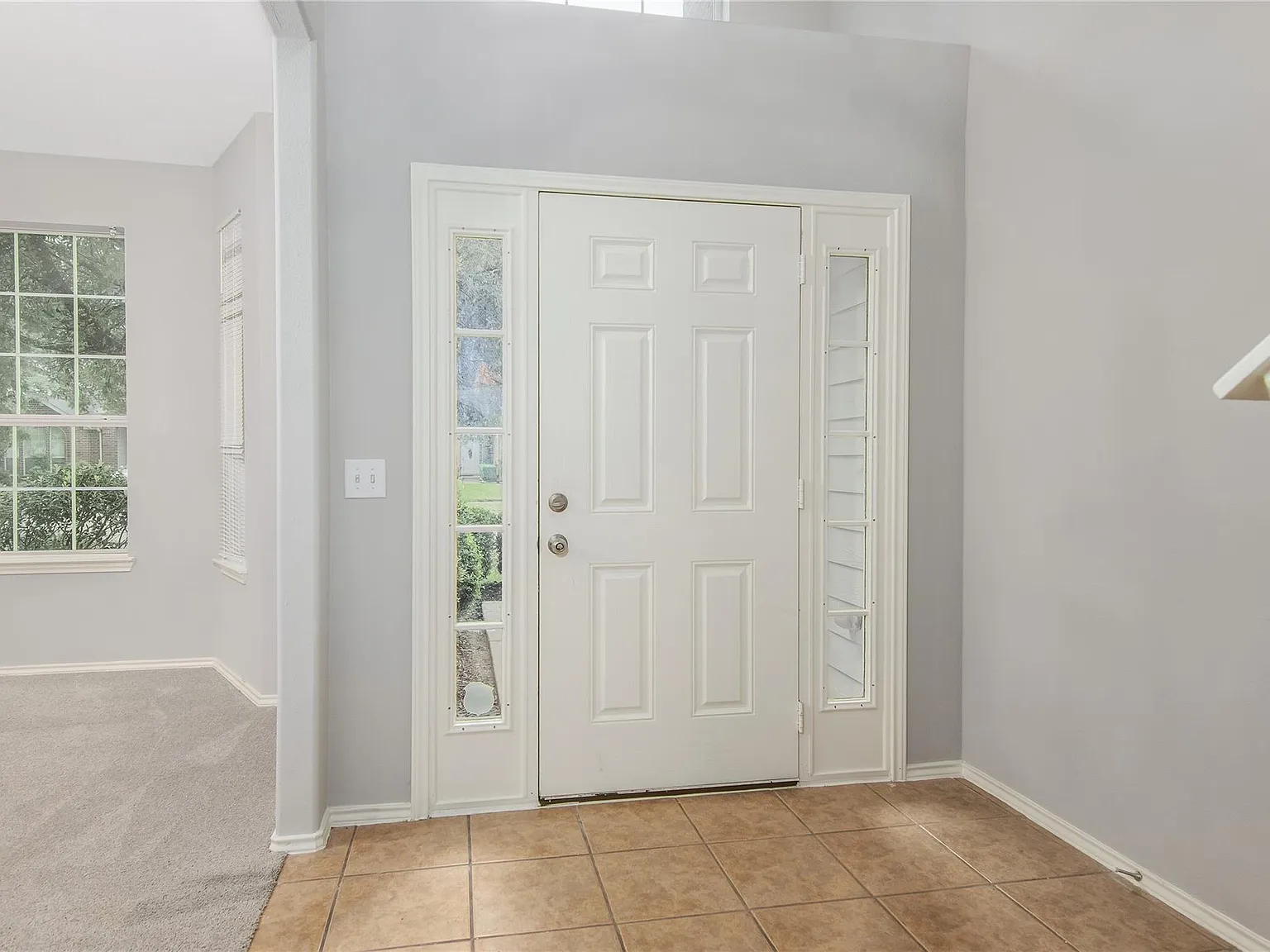 4 bed, 3.5 bath, 2756 sqft, $2,500 — Photo 3