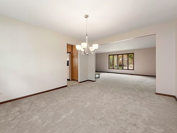 5th image of 3500 Wilshire Dr