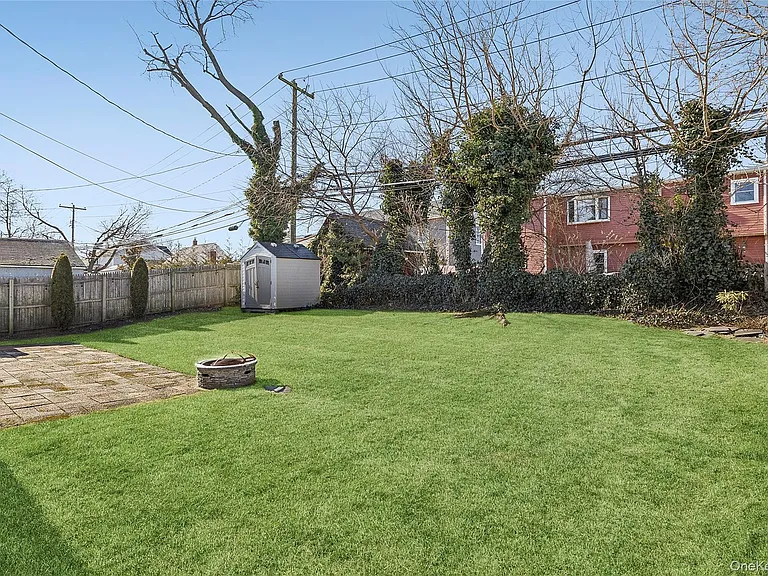22 Shelter Ln — Photo 14