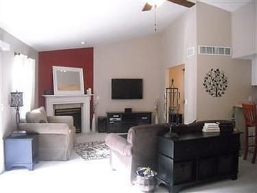 2nd image of 5 Turnberry Pl