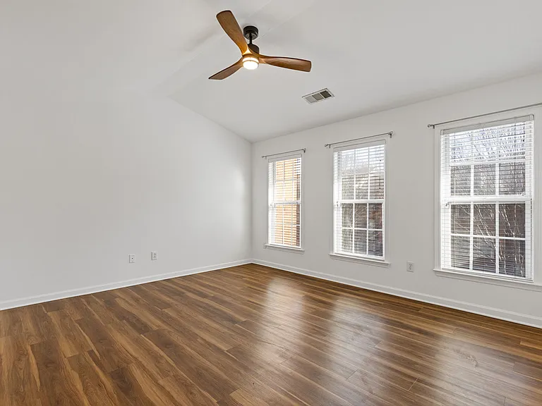 5150 Manerdale Dr SE — Photo 25