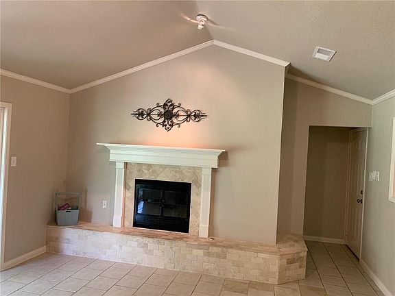 4th image of 512 Brookwood Dr