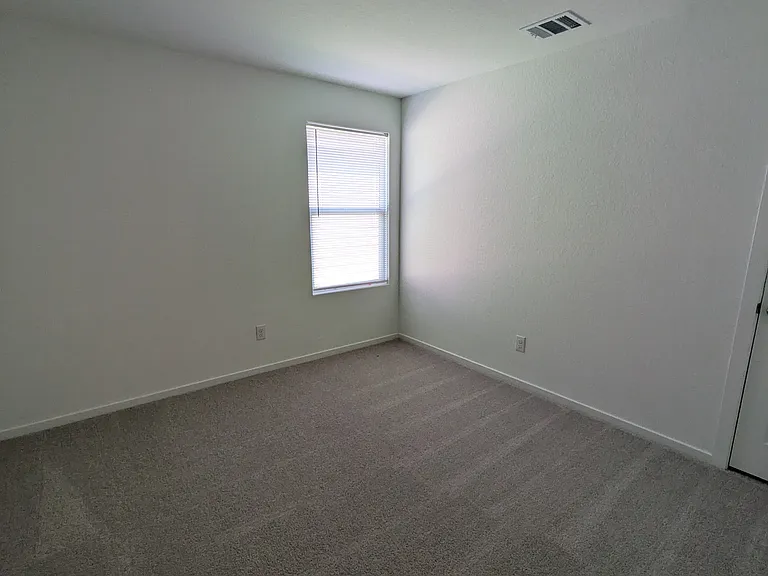 3180 Dispatch Dr — Photo 10