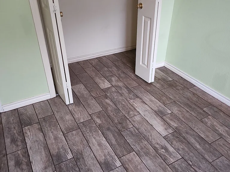 515 Kinney Dr — Photo 21