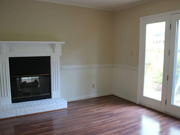 4th image of 205 Gates Dr