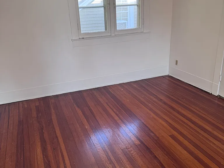 1495 W Macon St — Photo 13