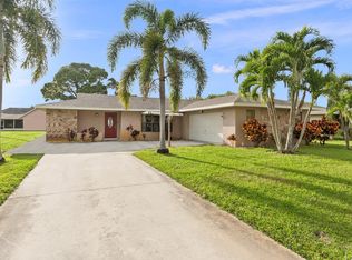 2146 SE Dolphin Rd, Port Saint Lucie, FL 34952