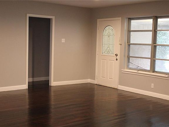 4th image of 3429 Hilton Dr