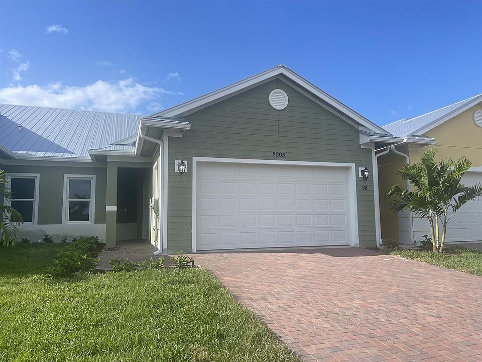 1st image of 2015 Bridgepointe Cir #98